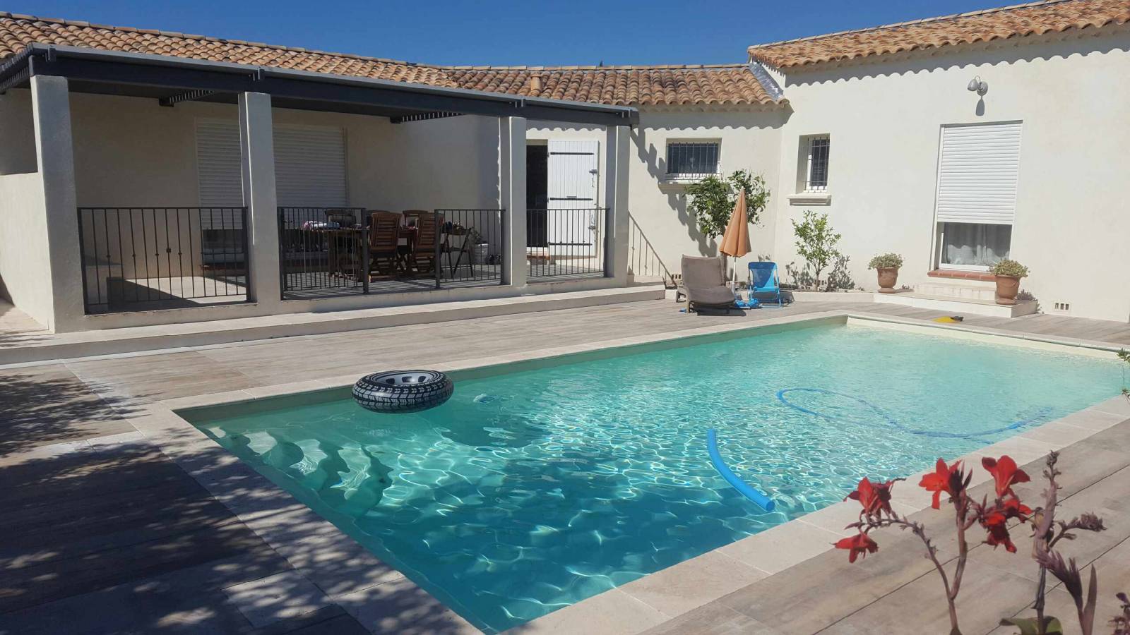 Carrelage pour sol anti dérapant de piscine