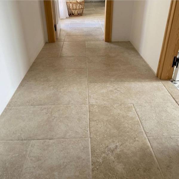 Carrelage en grès cérame effet pierre Leccese