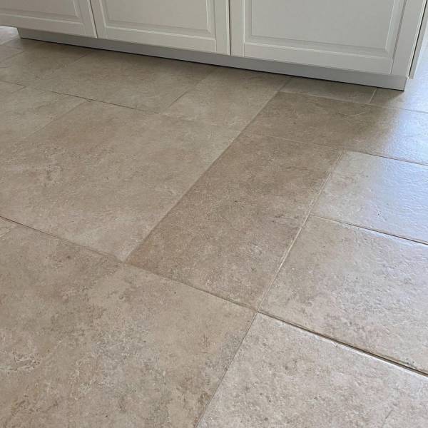 Carrelage en grès cérame effet pierre Leccese