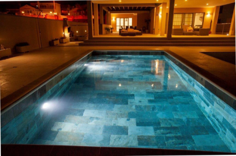 Carrelage pour piscine Bali 30 X 60 effet pierres de Bali